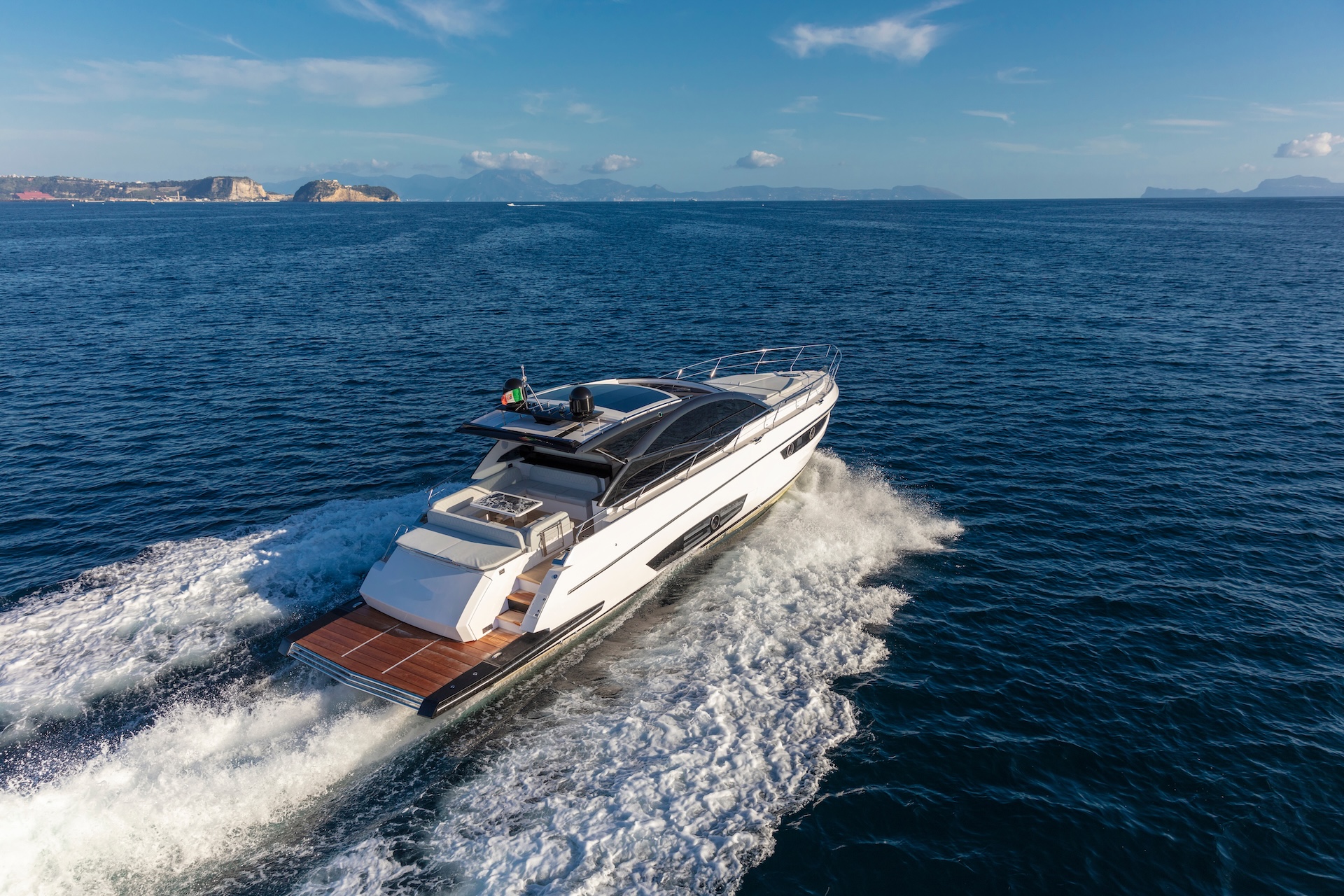 Large yacht moving on the water, do I need a license to drive a boat?